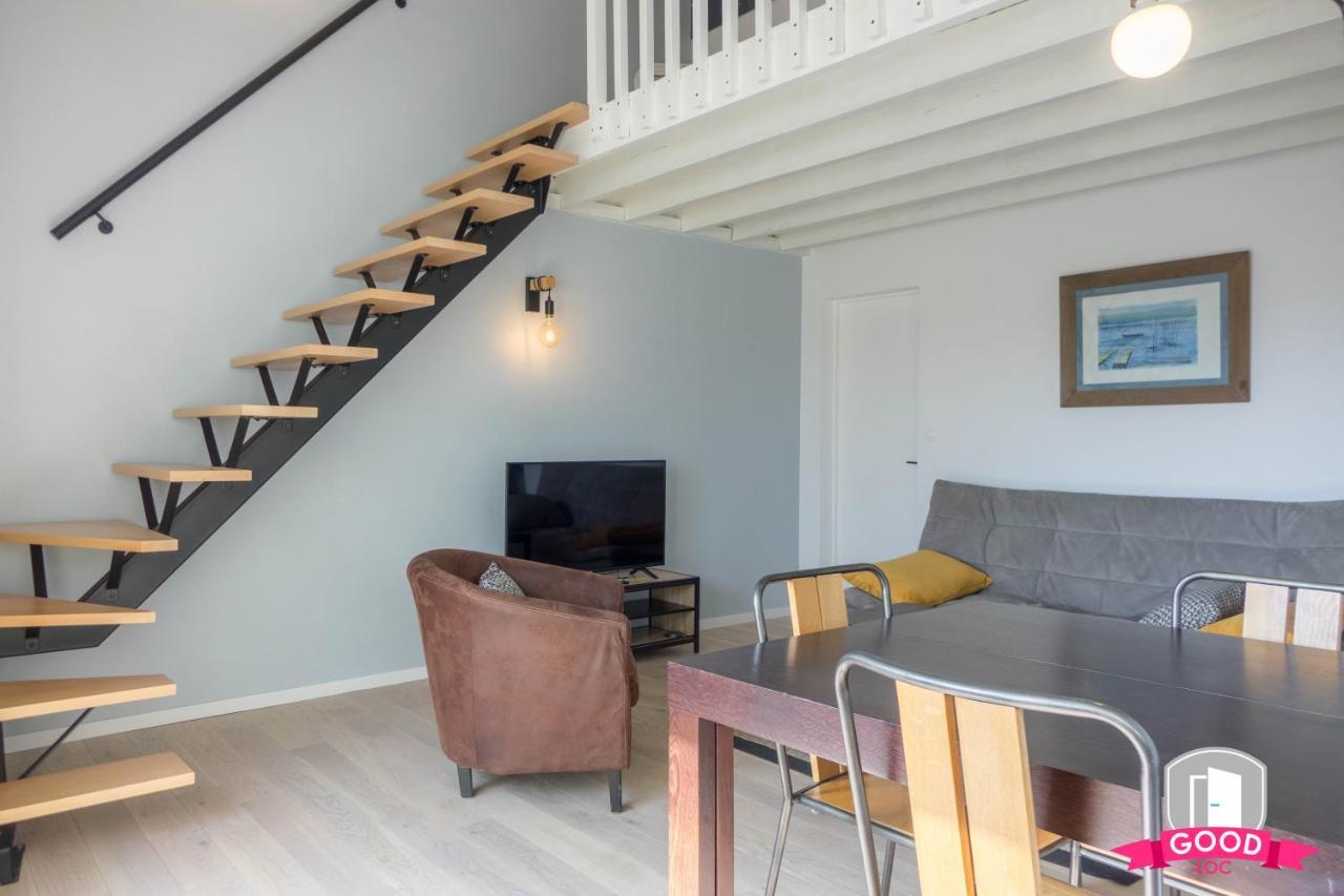 شقة Le Duplex Ensoleille Du Parc * Parking * Balcon * أورلييو المظهر الخارجي الصورة